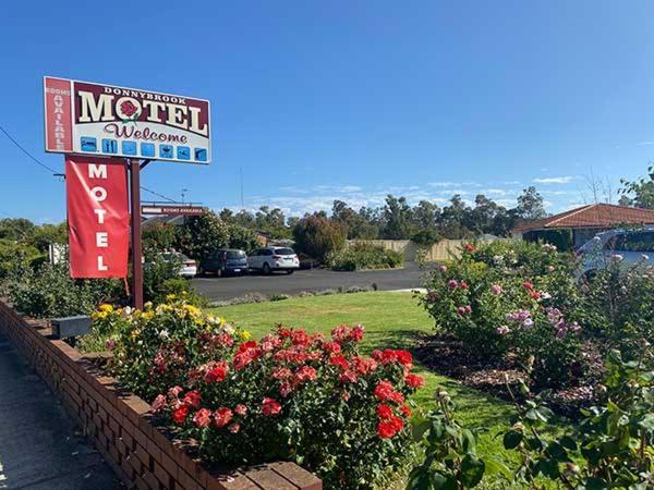 Donnybrook Motel Exterior foto